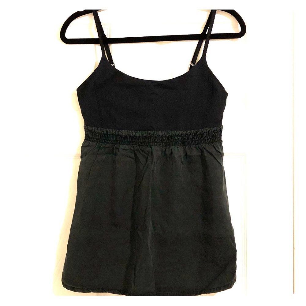 Lulu Lemon Size 8 Shirt EUC